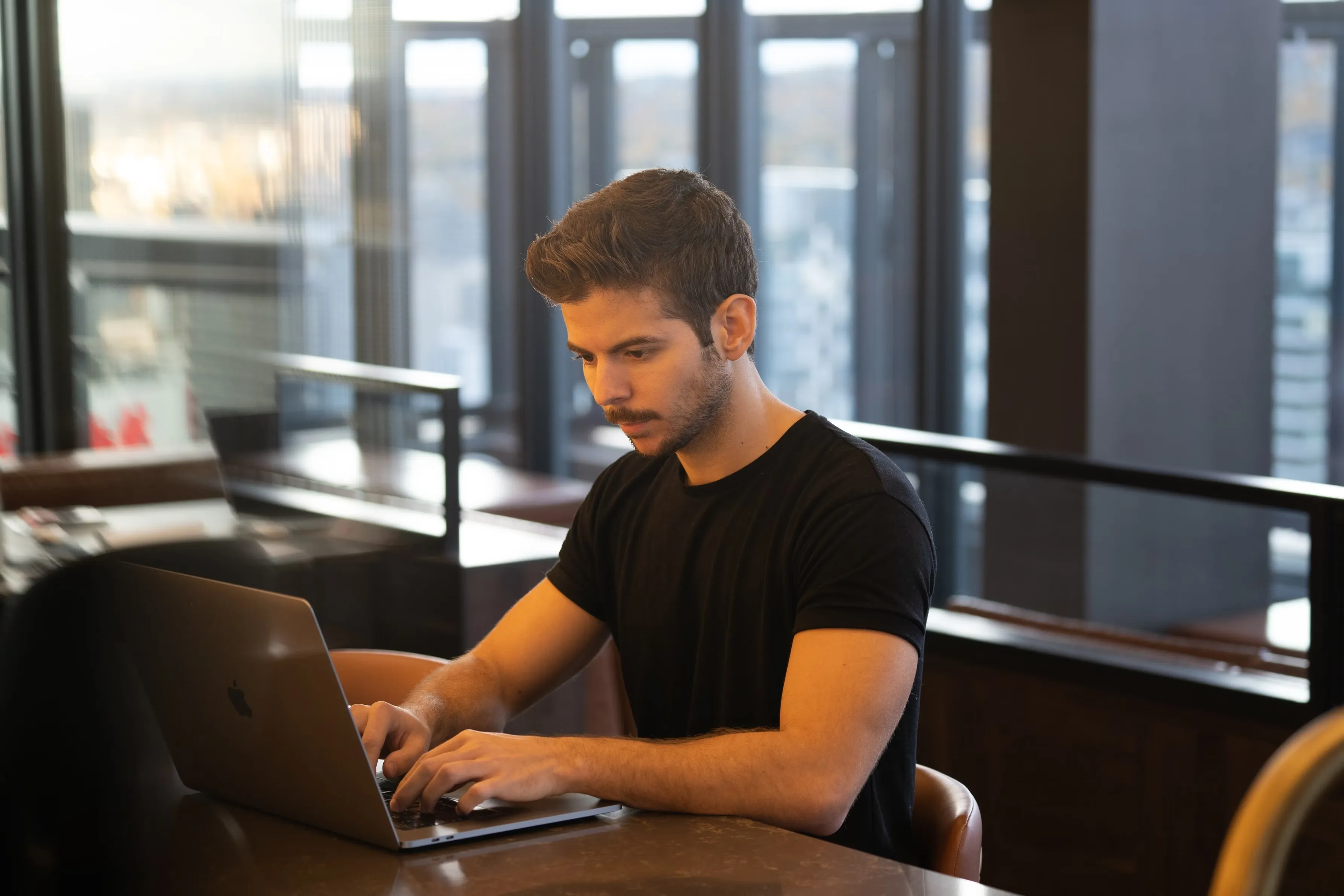 personas trabajando